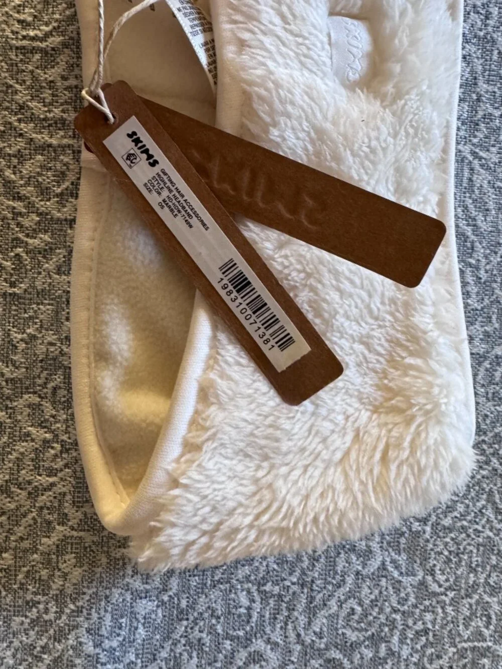 NWT SKIMS Highline Teddy Headband in Cloud White